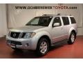Silver Lightning - Pathfinder S 4x4 Photo No. 1