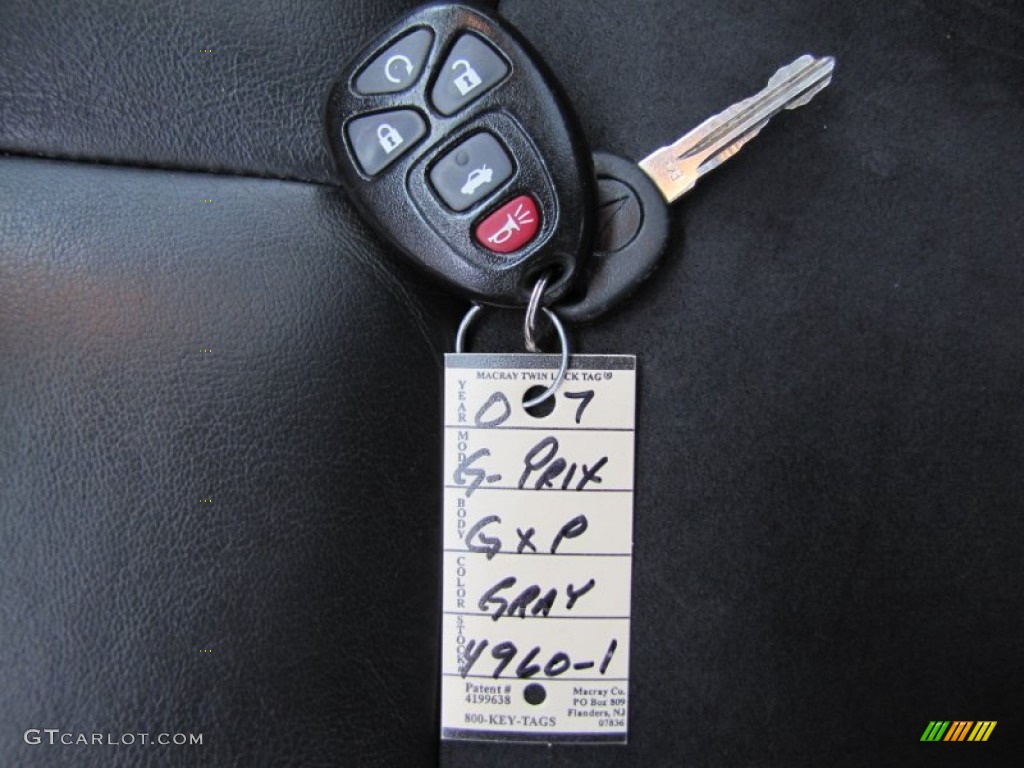 2007 Pontiac Grand Prix GXP Sedan Keys Photos