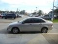 2005 CD Silver Metallic Ford Focus ZX4 SE Sedan  photo #5