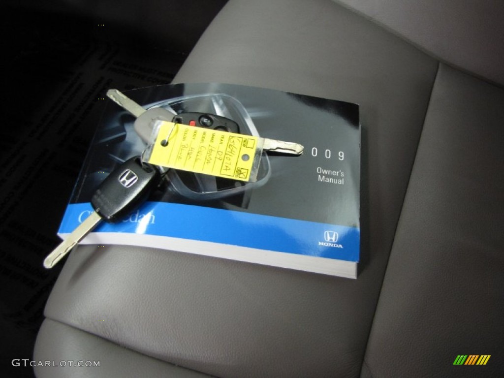 2009 Honda Civic EX-L Sedan Keys Photos