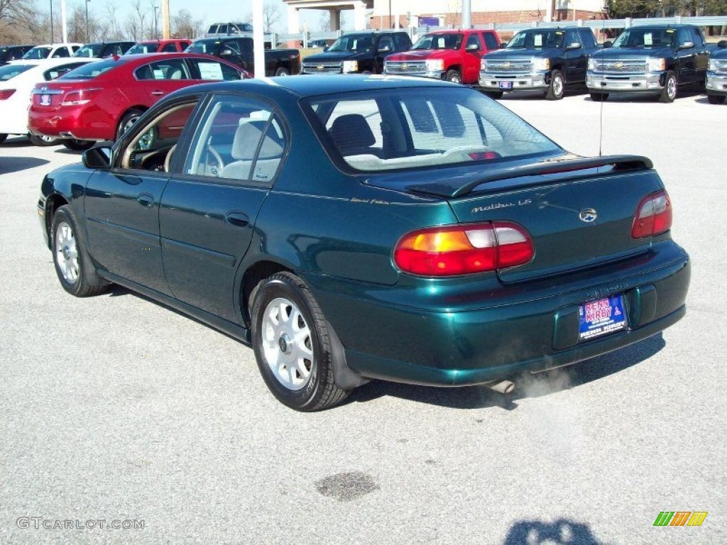 1999 Malibu LS Sedan - Dark Jade Green Metallic / Medium Oak photo #2