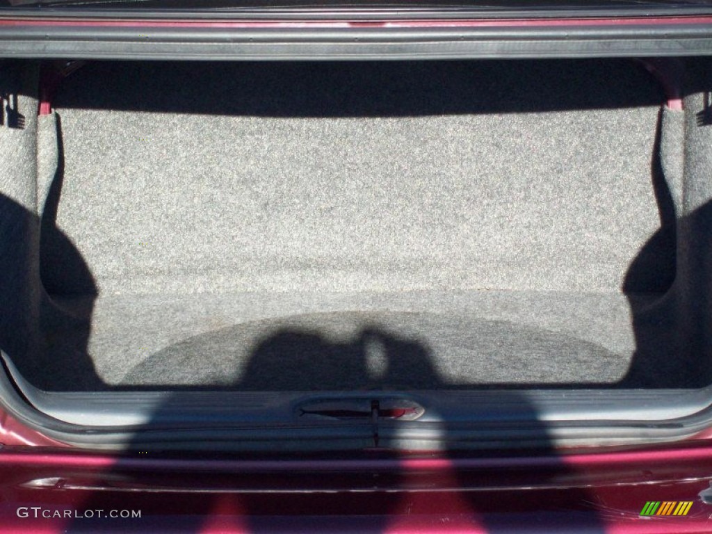 2001 Malibu Sedan - Monterey Maroon Metallic / Gray photo #20