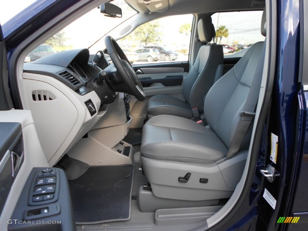 Aero Gray Interior 2012 Volkswagen Routan SE Photo #60776528