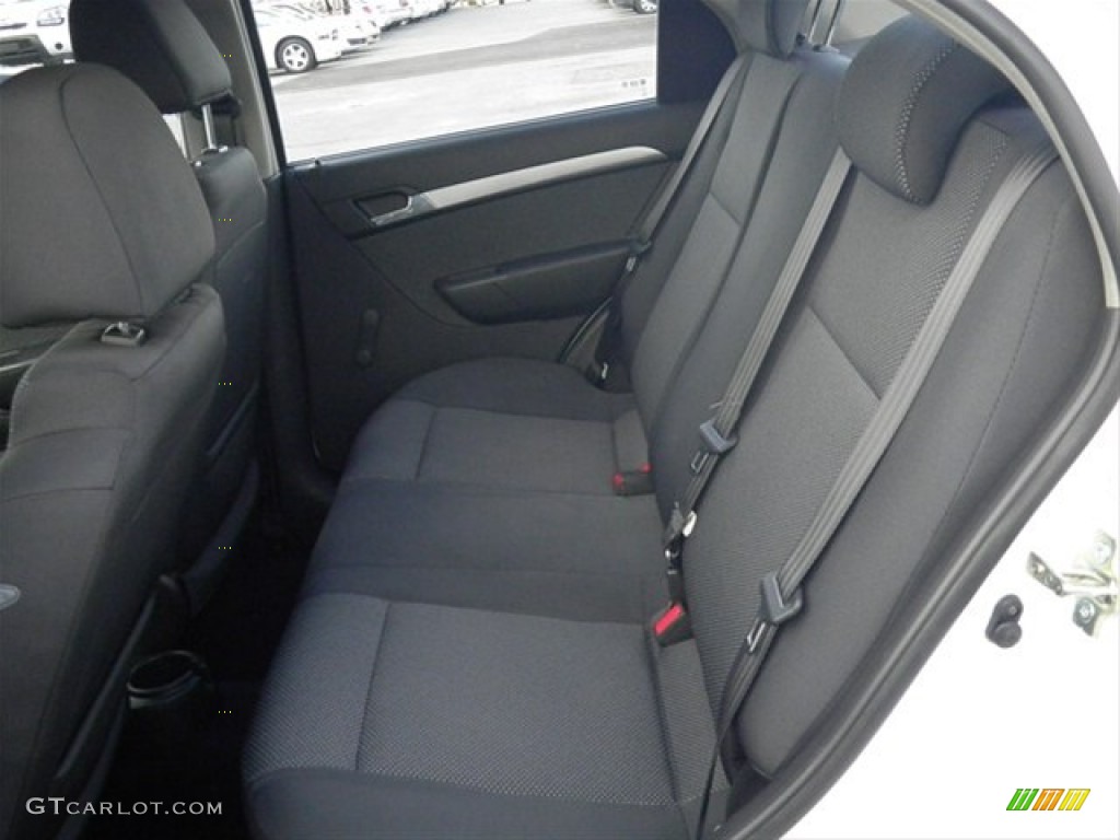 2010 Aveo LT Sedan - Summit White / Charcoal photo #15