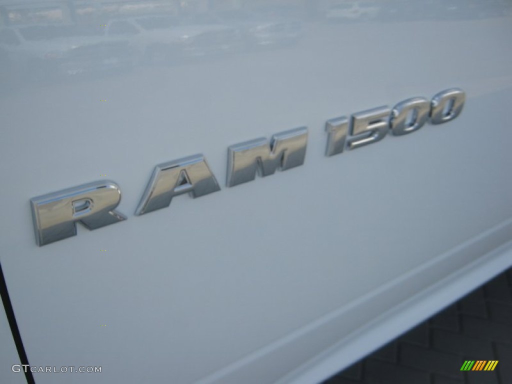 2012 Ram 1500 Express Crew Cab - Bright White / Dark Slate Gray/Medium Graystone photo #24