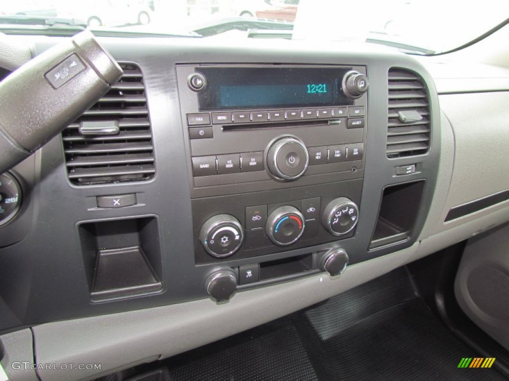 2009 Silverado 1500 Regular Cab 4x4 - Summit White / Dark Titanium photo #14