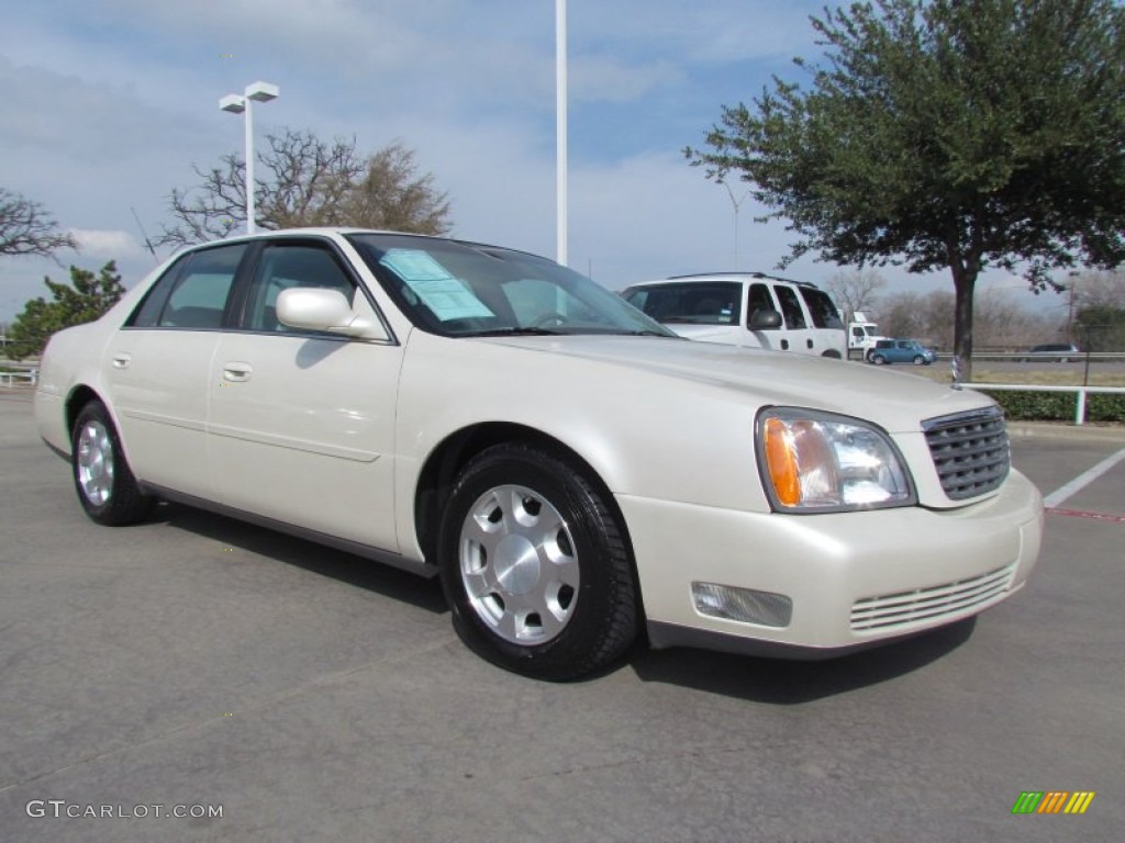 White Diamond 2001 Cadillac DeVille Sedan Exterior Photo #60785519