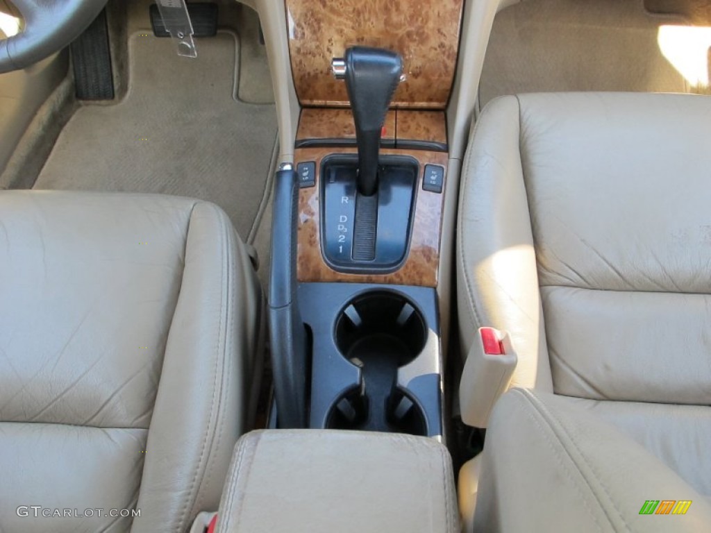2003 Accord EX V6 Sedan - Taffeta White / Ivory photo #12