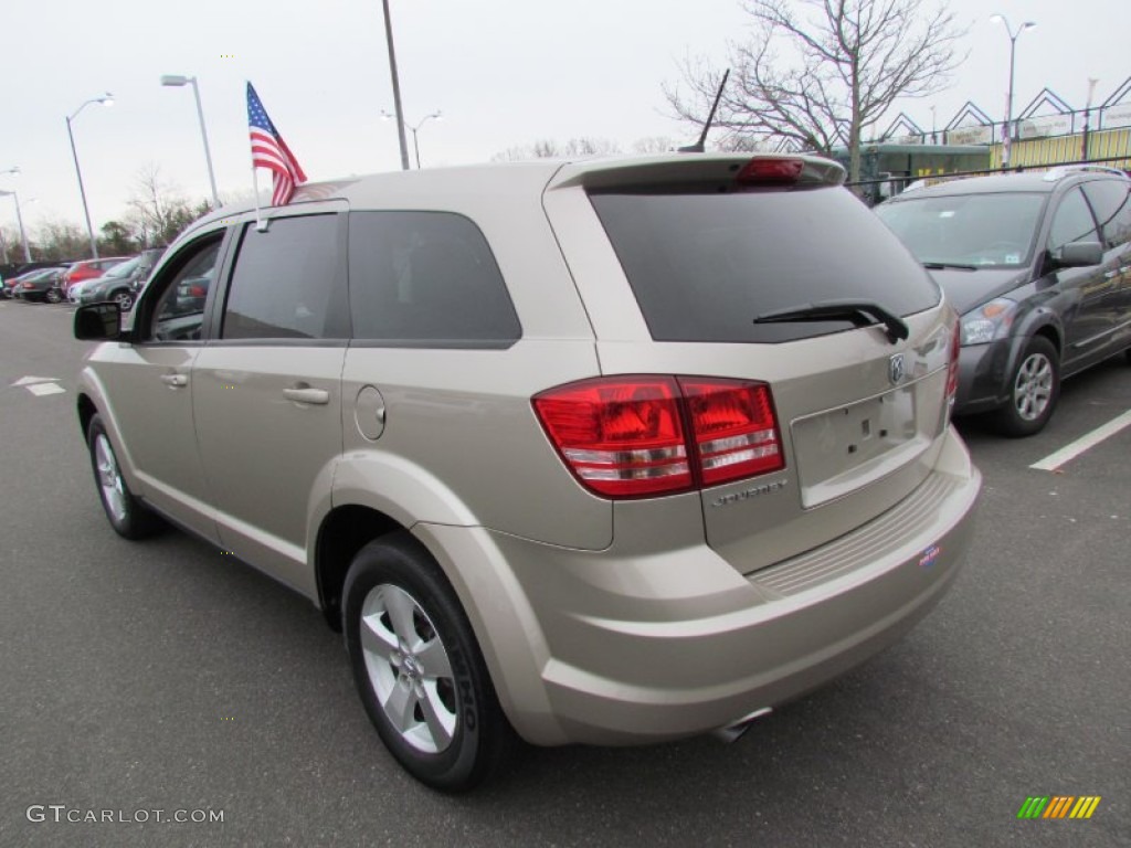 2009 Journey SXT - Light Sandstone Metallic / Dark Slate Gray/Light Graystone photo #5