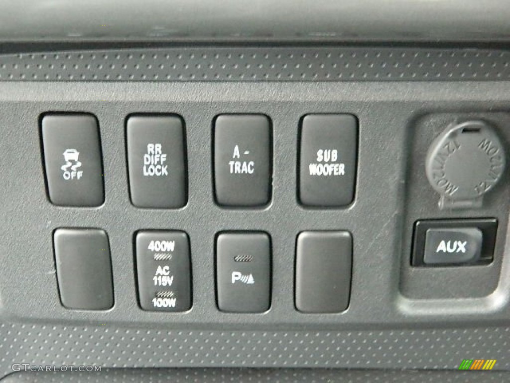 2010 Toyota FJ Cruiser 4WD Controls Photo #60790355