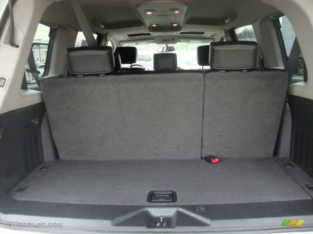 2010 Nissan Armada Platinum 4WD Trunk Photo #60792068
