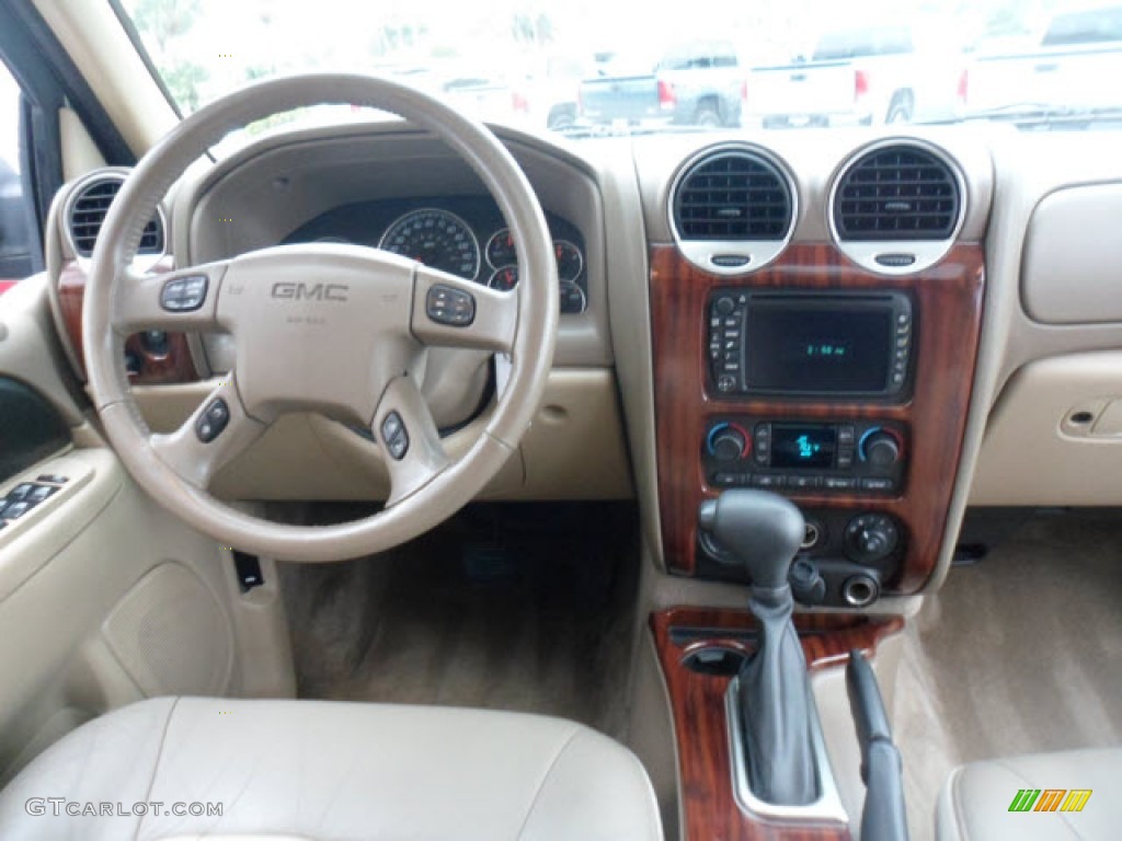 2004 GMC Envoy SLT Light Tan Dashboard Photo #60793760