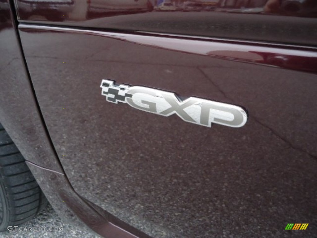 2006 Pontiac Grand Prix GXP Sedan Marks and Logos Photos