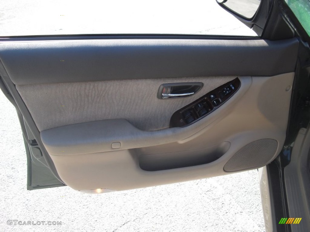 2002 Outback Wagon - Timberline Green / Gray photo #13