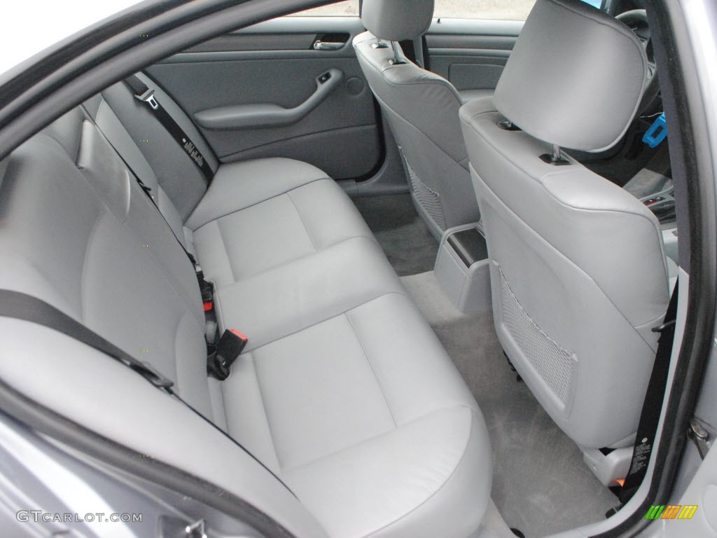 2004 3 Series 330i Sedan - Silver Grey Metallic / Grey photo #5