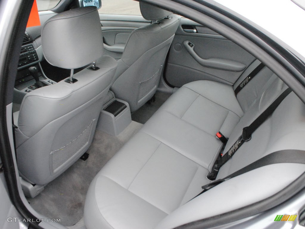 2004 3 Series 330i Sedan - Silver Grey Metallic / Grey photo #11