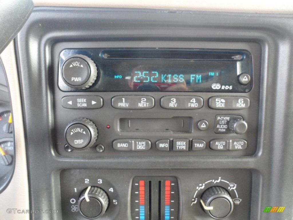 2003 Chevrolet Silverado 1500 LS Extended Cab Audio System Photo #60800168