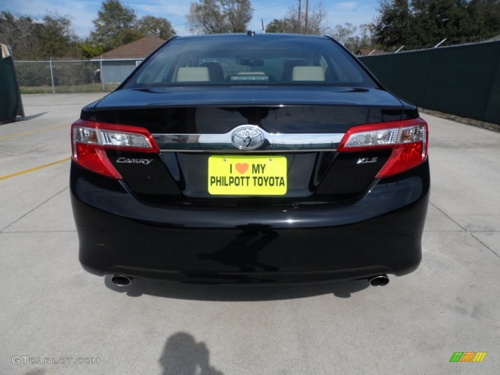 2012 Camry XLE V6 - Attitude Black Metallic / Ivory photo #4