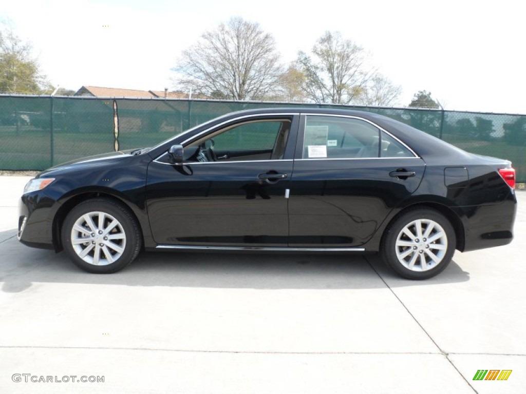 2012 Camry XLE V6 - Attitude Black Metallic / Ivory photo #6