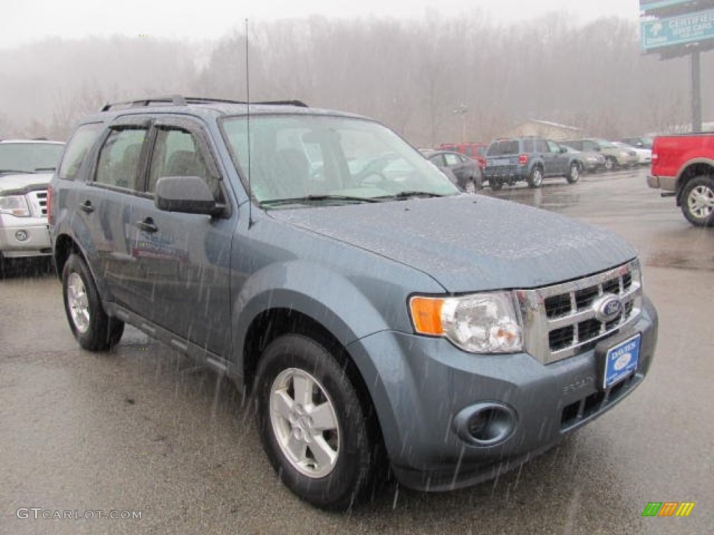 2010 Escape XLS 4WD - Steel Blue Metallic / Stone photo #4