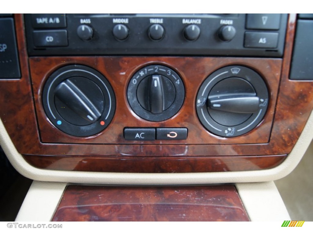 2004 Volkswagen Passat GLS TDI Sedan Controls Photos