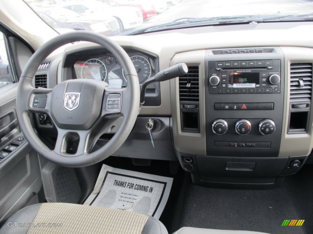 2012 Ram 1500 Express Quad Cab - Black / Dark Slate Gray/Medium Graystone photo #11