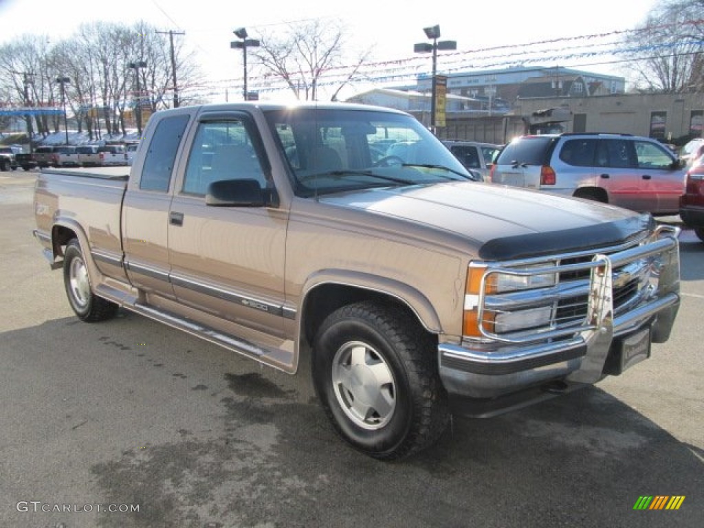 1997 C/K K1500 Extended Cab 4x4 - Light Autumnwood Metallic / Neutral Shale photo #5