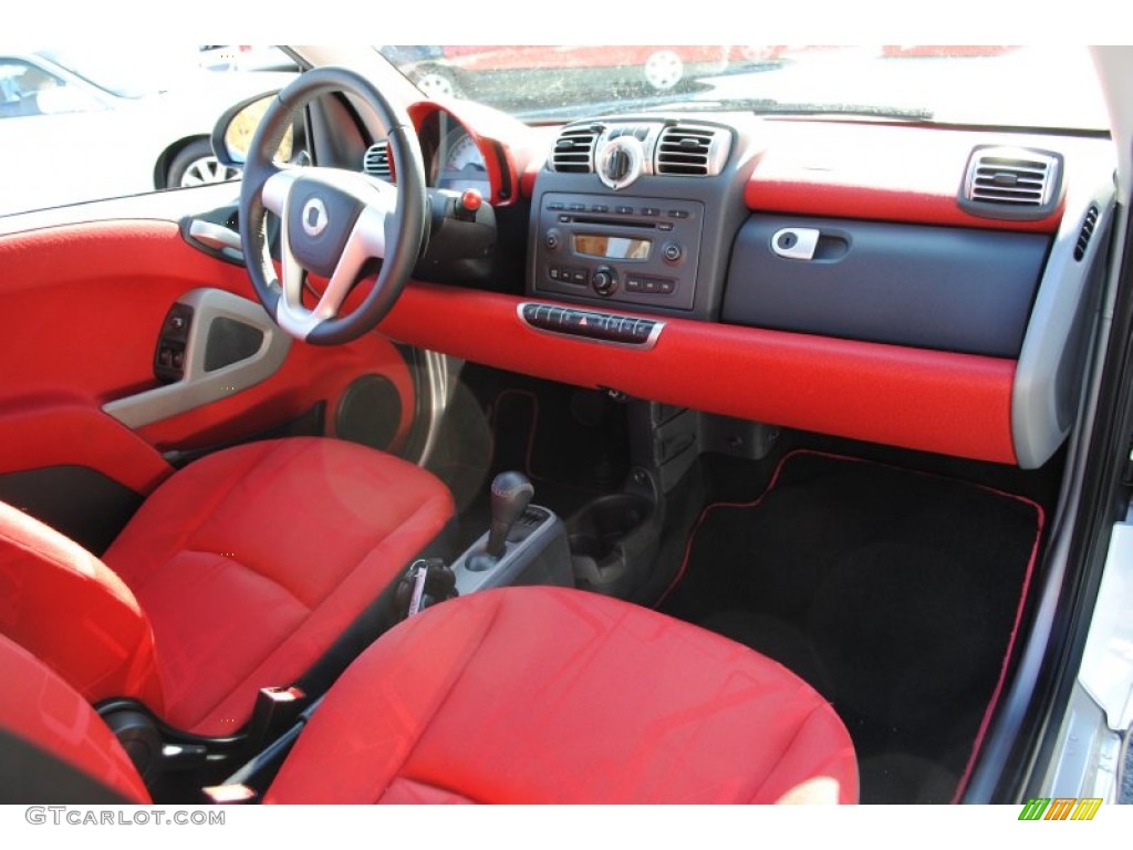 2009 Smart fortwo passion coupe Design Red Dashboard Photo #60808446