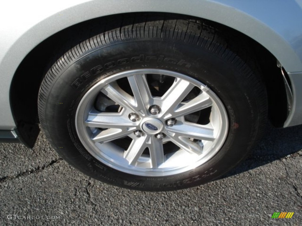 2009 Mustang V6 Coupe - Brilliant Silver Metallic / Dark Charcoal photo #10