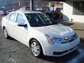 White Suede - Focus SEL Sedan Photo No. 2