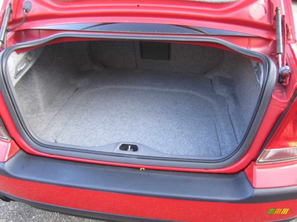 2004 S60 R AWD - Passion Red / Beige/Light Sand photo #21