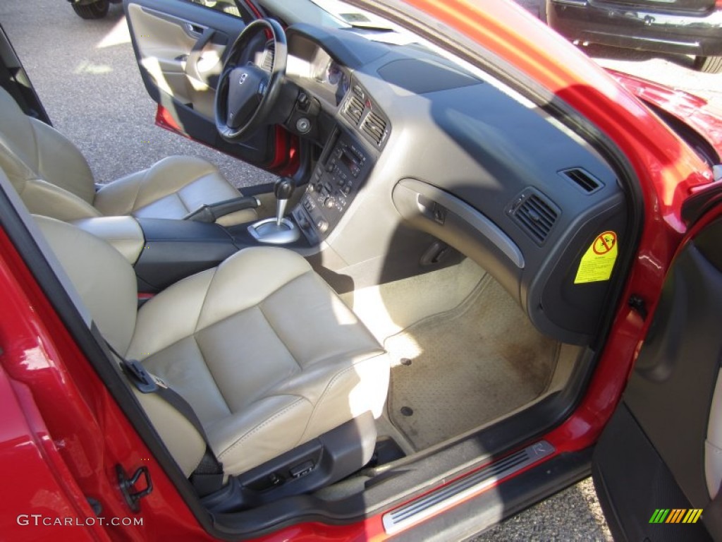 2004 S60 R AWD - Passion Red / Beige/Light Sand photo #24