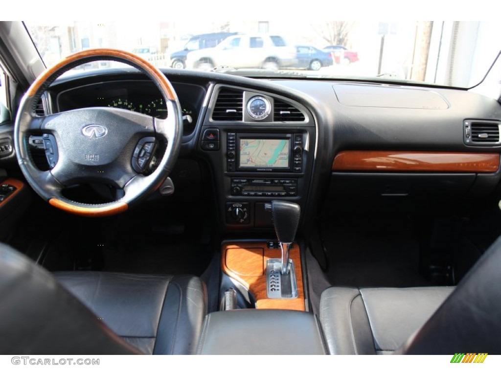 2002 QX4 4x4 - Brilliant Silver Metallic / Graphite photo #10