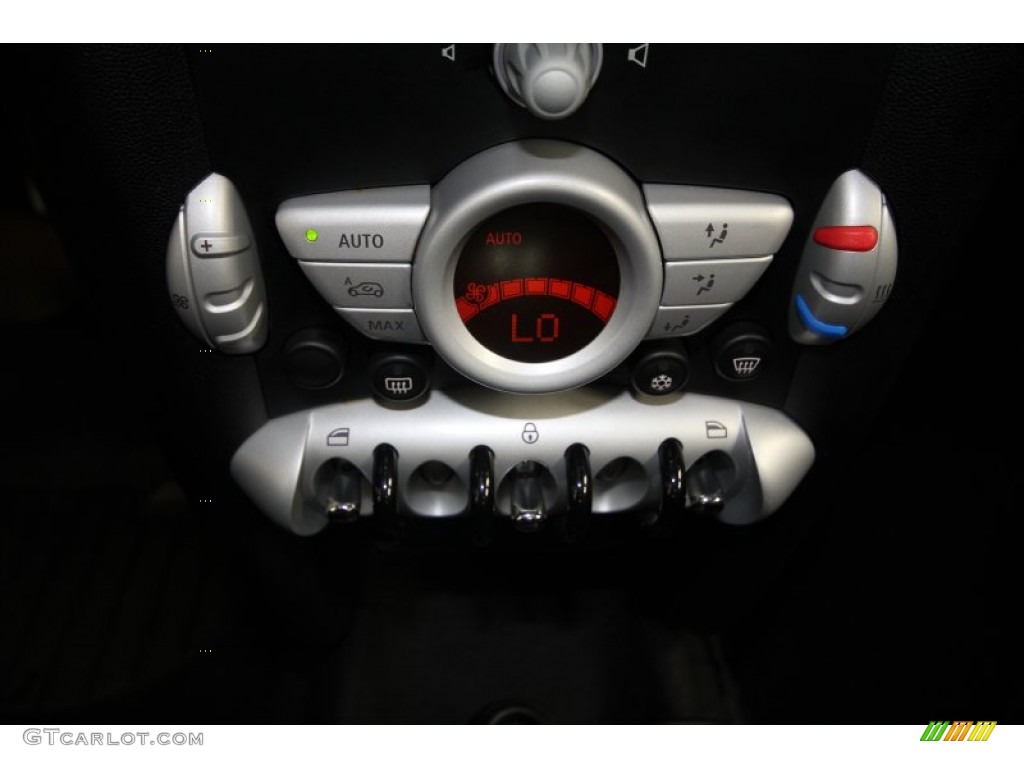 2009 Mini Cooper Hardtop Controls Photo #60818307