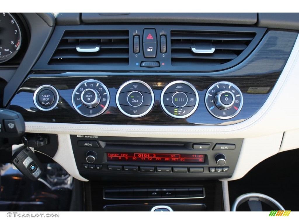 2009 BMW Z4 sDrive35i Roadster Controls Photo #60818868