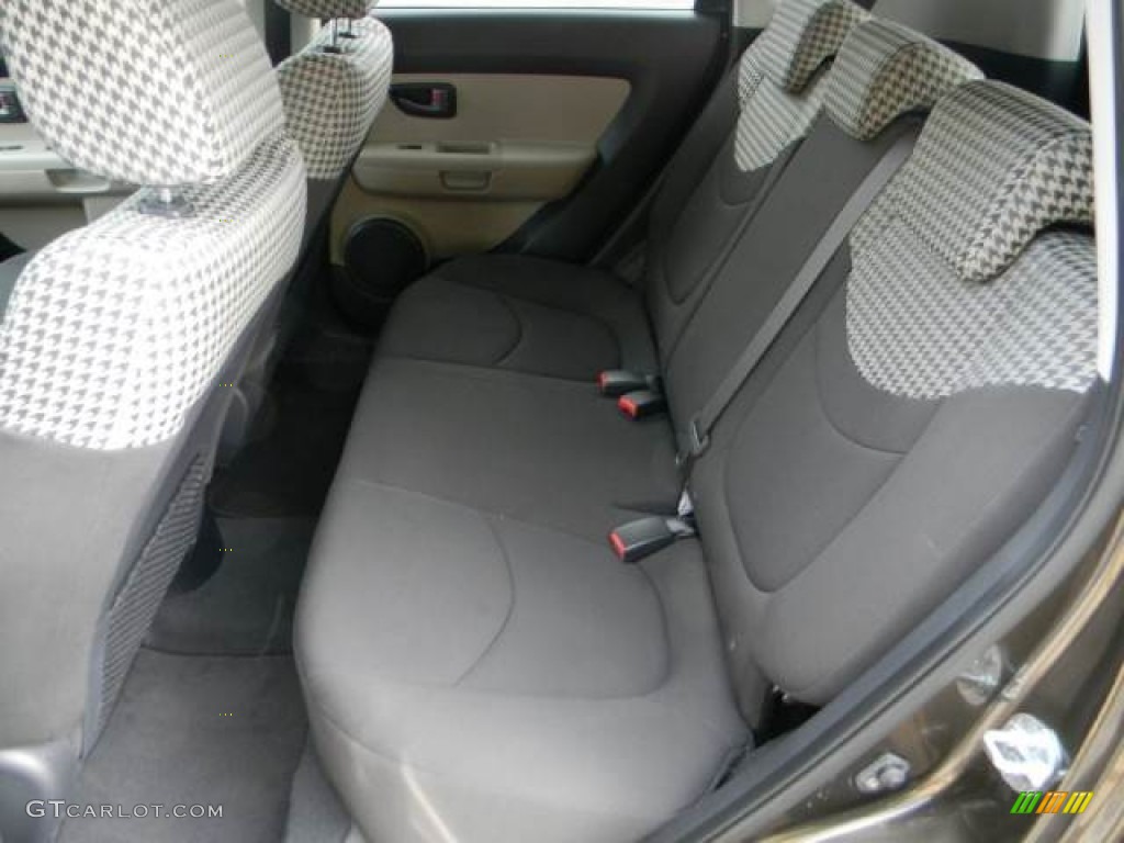 Sand/Black Houndstooth Cloth Interior 2010 Kia Soul ! Photo #60824368