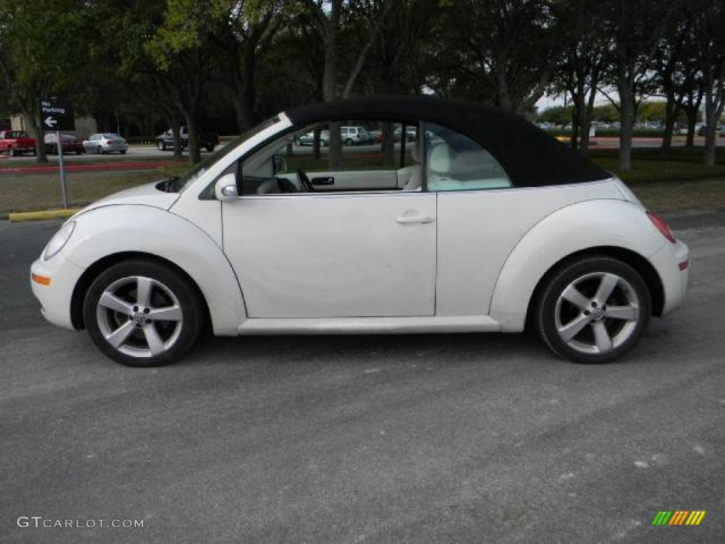 Campanella White 2007 Volkswagen New Beetle Triple White Convertible Exterior Photo #60825008