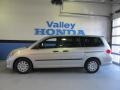 2009 Silver Pearl Metallic Honda Odyssey LX  photo #2