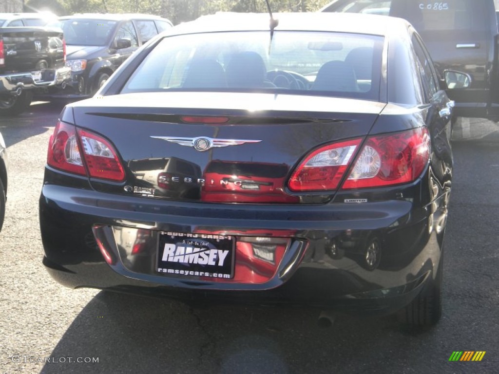 2007 Sebring Limited Sedan - Brilliant Black Crystal Pearl / Dark Slate Gray/Light Slate Gray photo #6