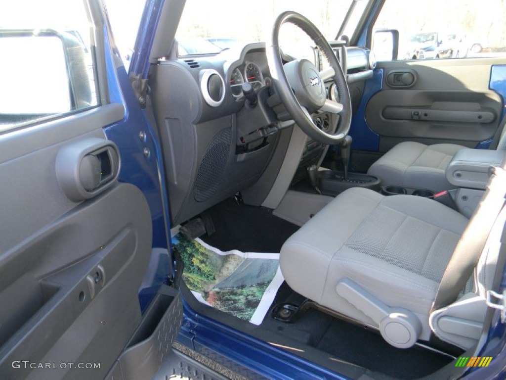Dark Slate Gray/Medium Slate Gray Interior 2009 Jeep Wrangler Unlimited Sahara 4x4 Photo #60830015