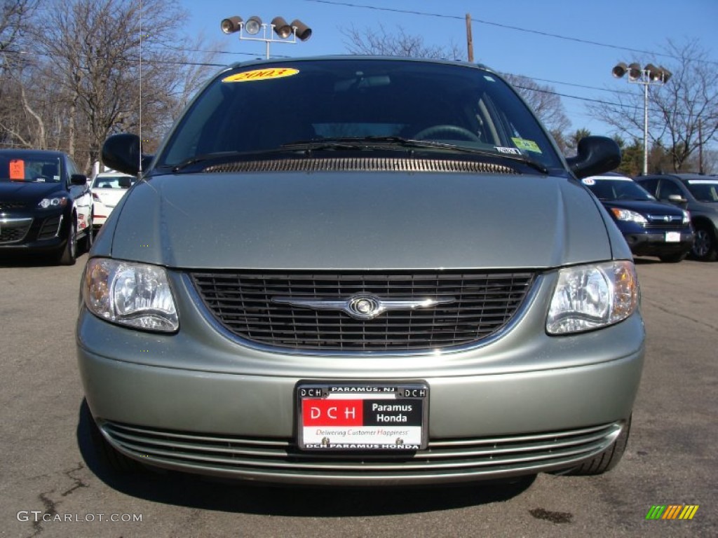 2003 Town & Country LX - Satin Jade Pearl / Gray photo #5
