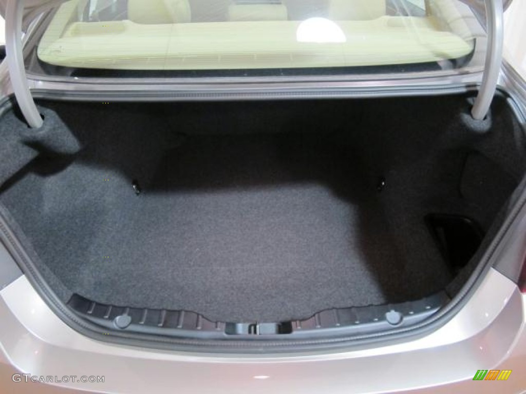 2012 BMW 5 Series 528i Sedan Trunk Photo #60834570