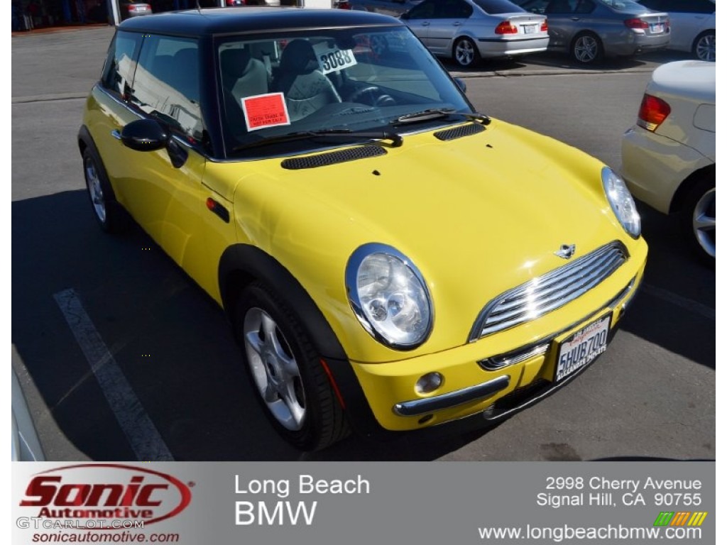 2004 Cooper Hardtop - Liquid Yellow / Panther Black photo #4