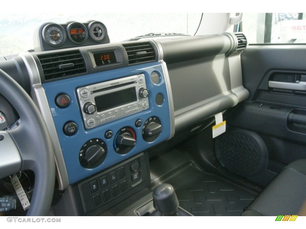 Dark Charcoal Interior 2012 Toyota FJ Cruiser 4WD Photo #60836750