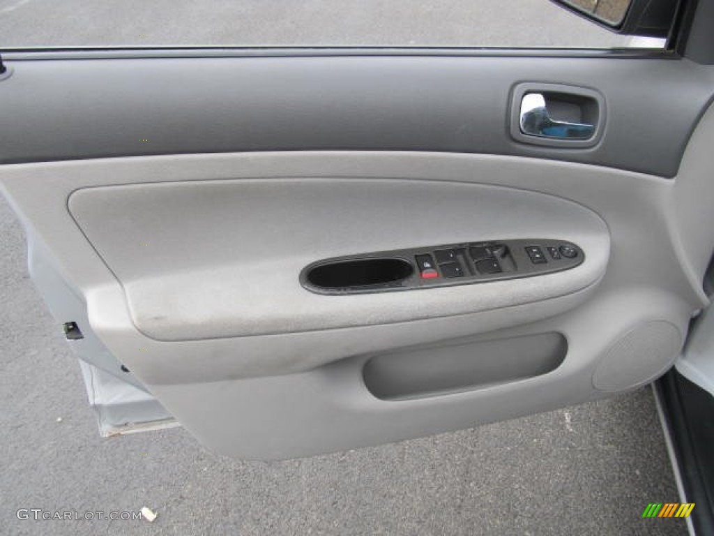 2005 Chevrolet Cobalt LS Sedan Gray Door Panel Photo #60841668