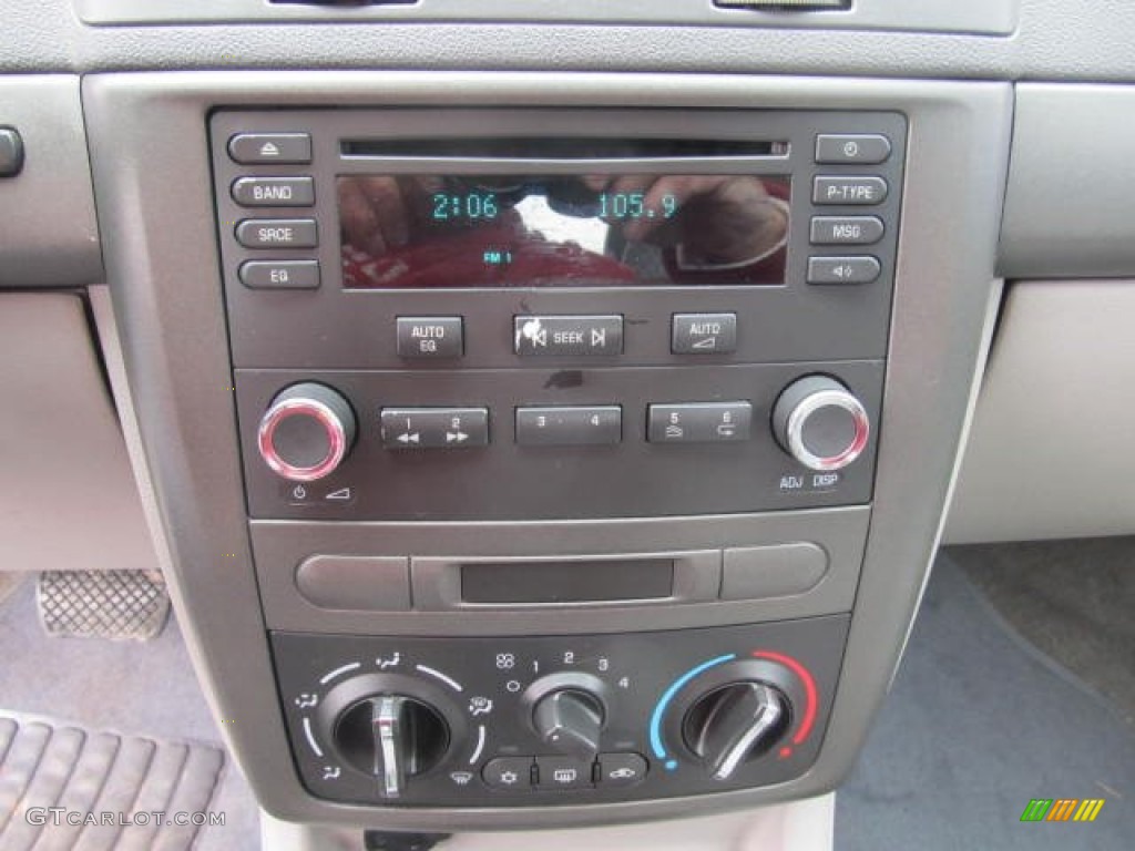 2005 Chevrolet Cobalt LS Sedan Controls Photo #60841702