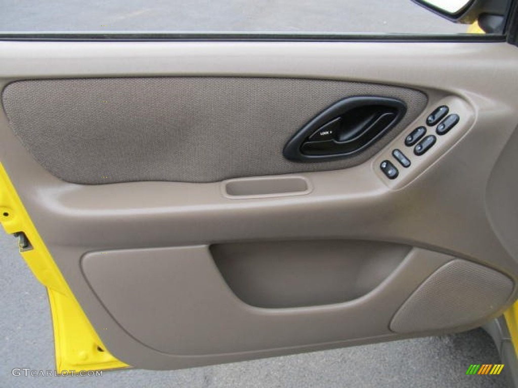 2002 Escape XLT V6 4WD - Chrome Yellow / Medium Graphite photo #7