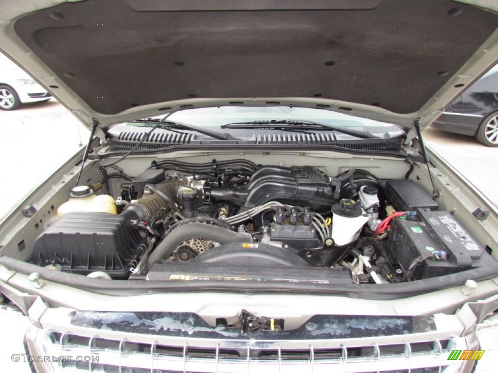 2004 Ford Explorer XLT 4.0 Liter SOHC 12-Valve V6 Engine Photo #60846243