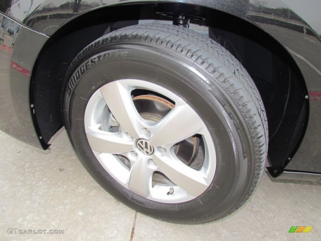 2010 Volkswagen Routan SEL Wheel Photo #60847419