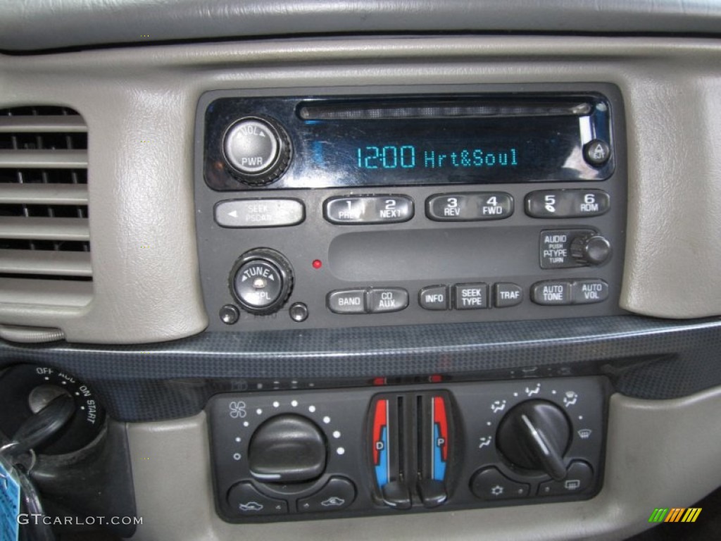 2005 Chevrolet Impala SS Supercharged Audio System Photo #60848652